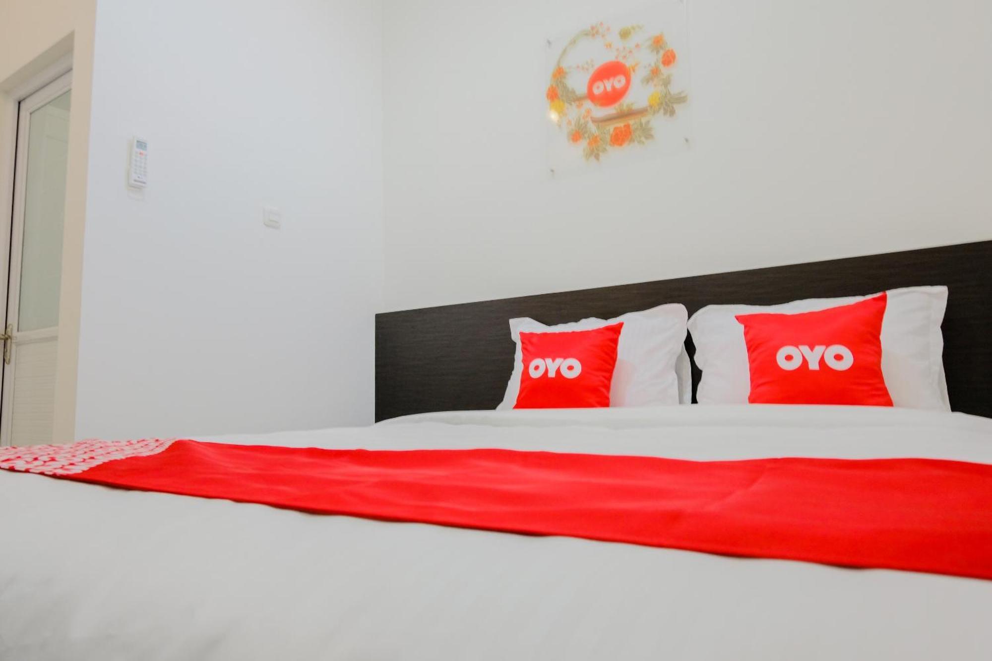 OYO 1665 Aurila Homestay Syariah Malang Bagian luar foto